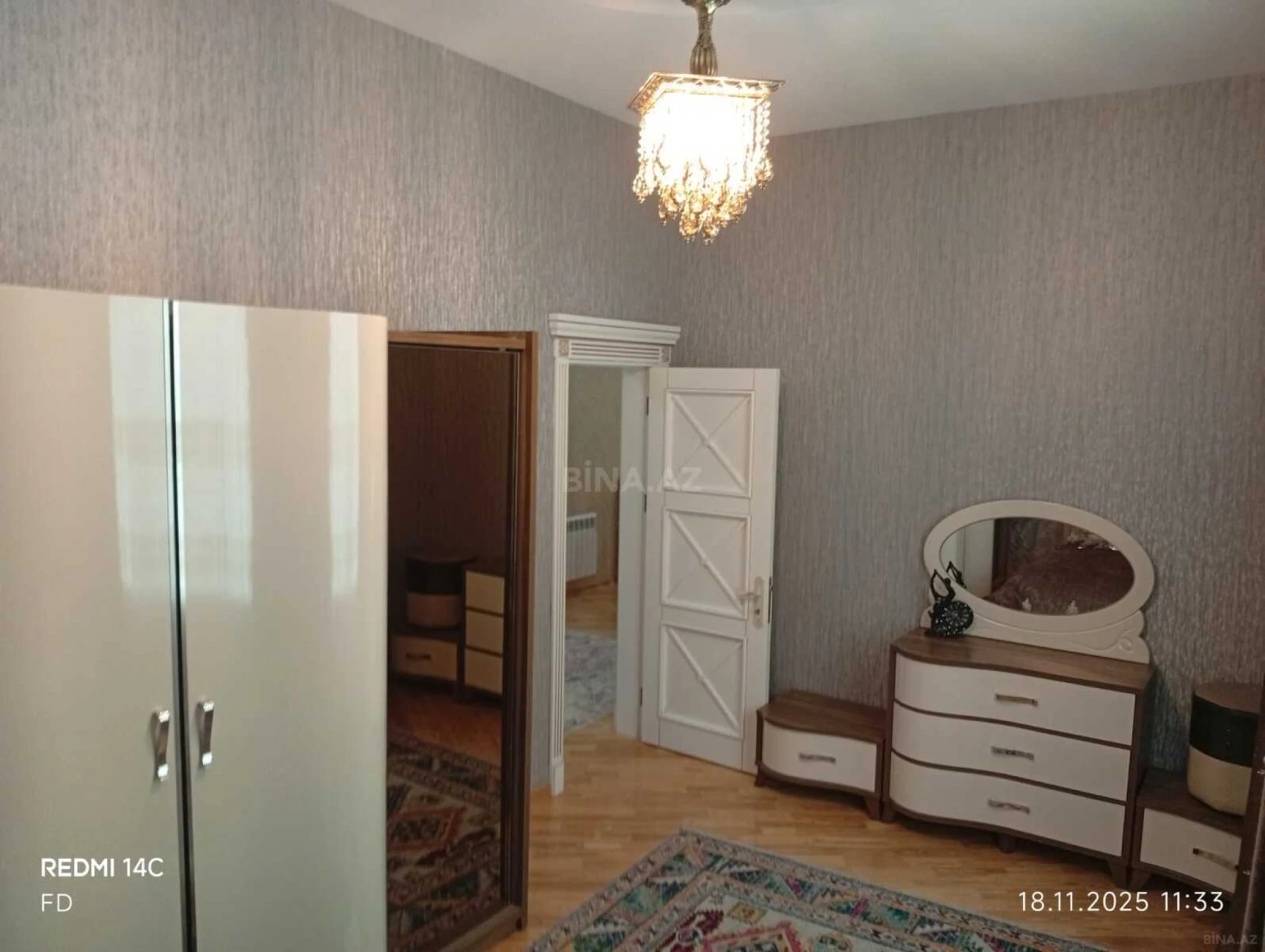 Satılır 5 otaqlı həyət evi 168 m²