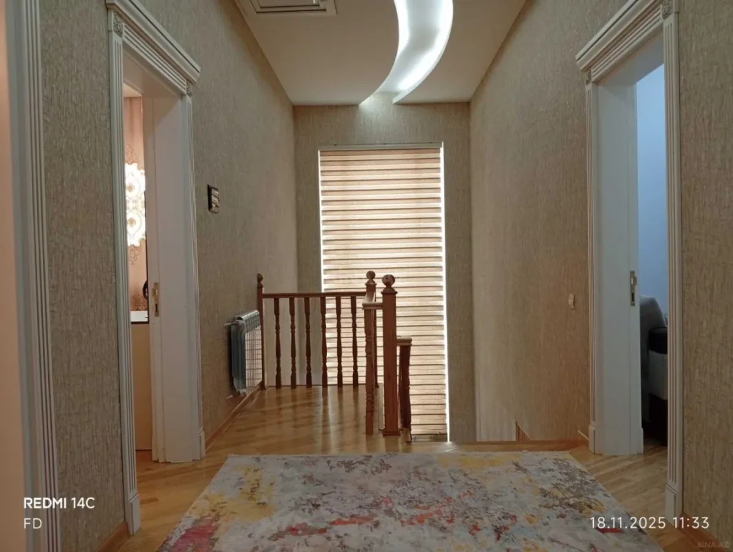 Satılır 5 otaqlı həyət evi 168 m²