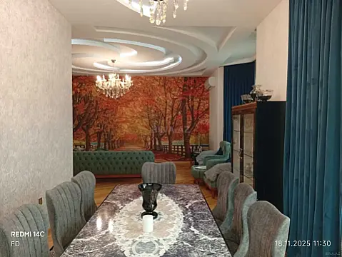 Satılır 5 otaqlı həyət evi 168 m²