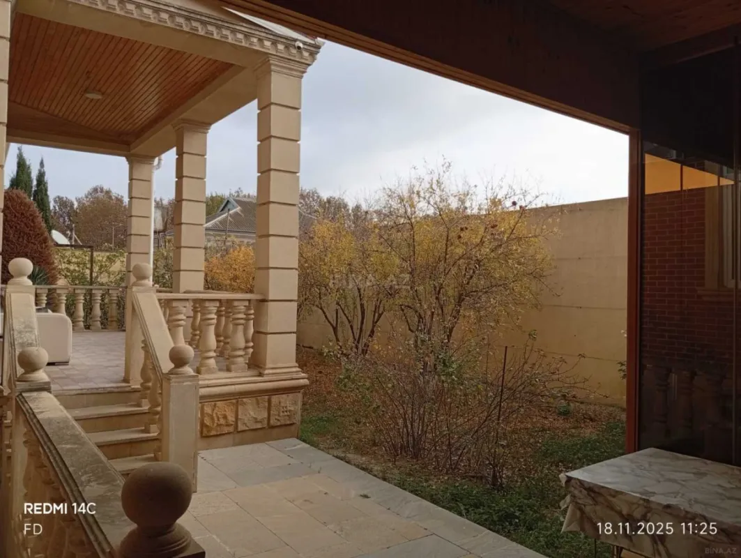 Satılır 5 otaqlı həyət evi 168 m²