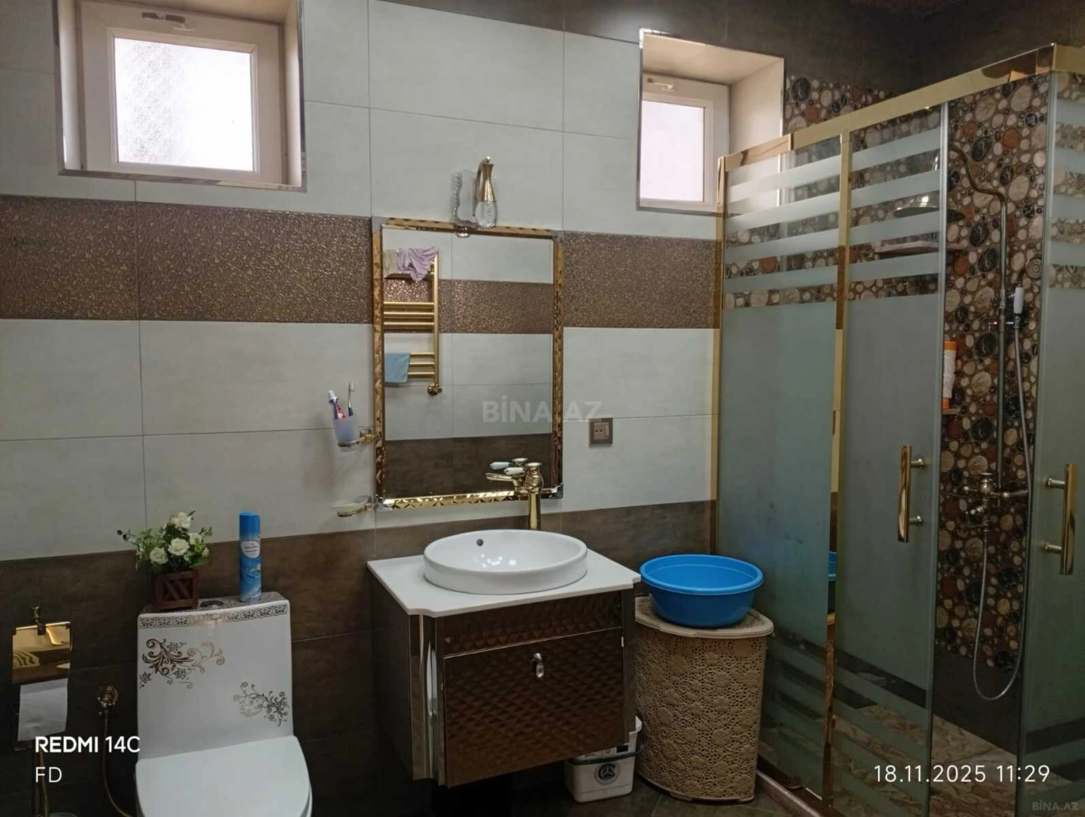 Satılır 5 otaqlı həyət evi 168 m²
