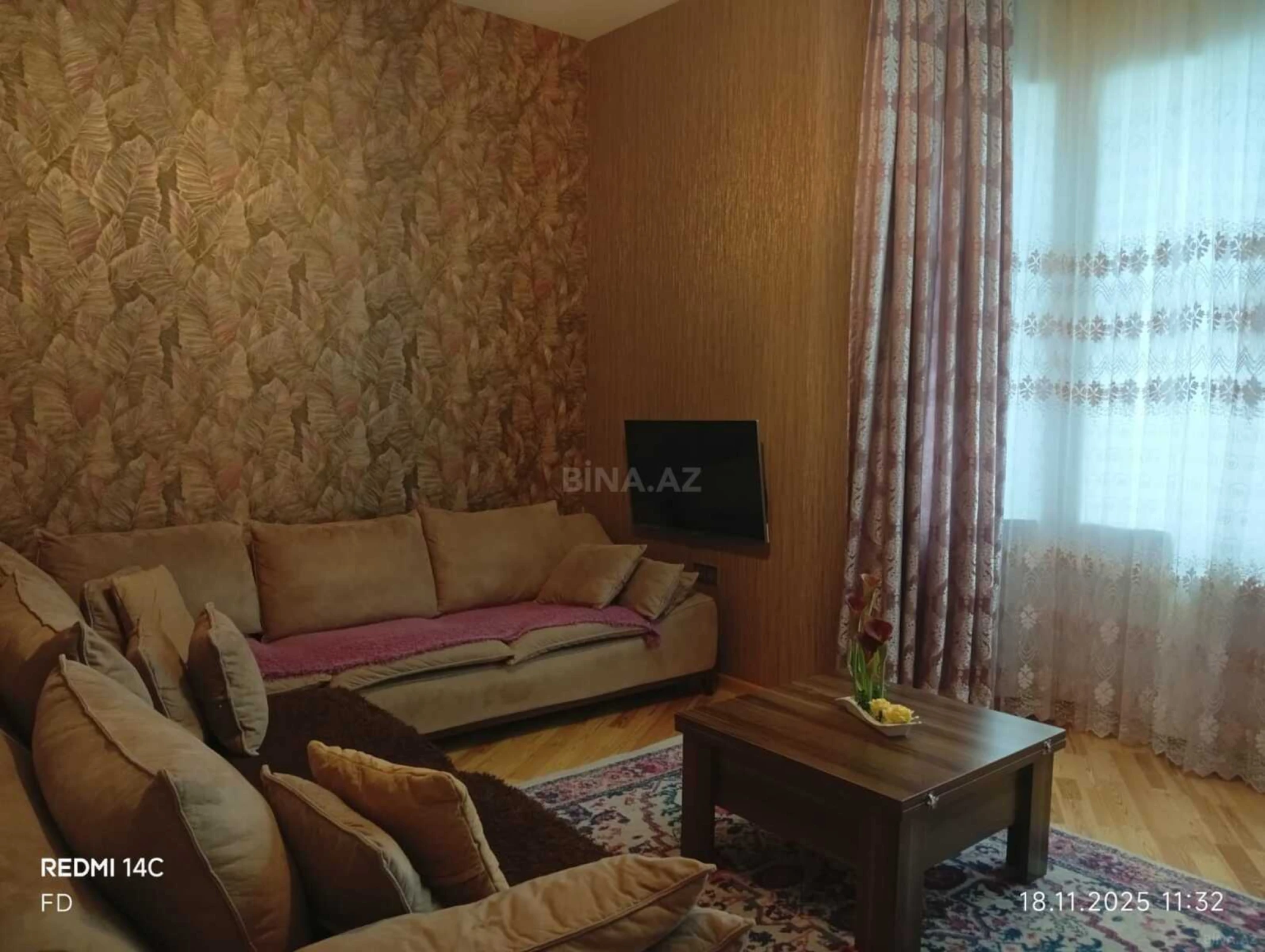 Satılır 5 otaqlı həyət evi 168 m²