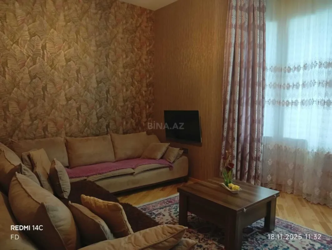 Satılır 5 otaqlı həyət evi 168 m²