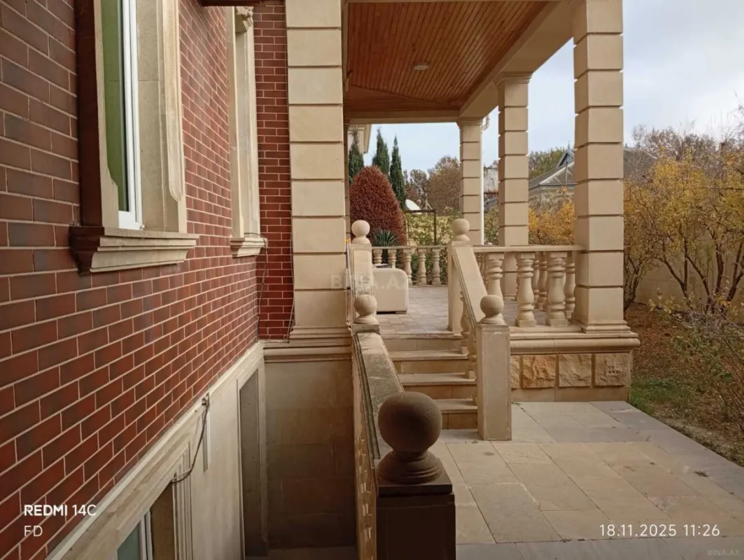 Satılır 5 otaqlı həyət evi 168 m²