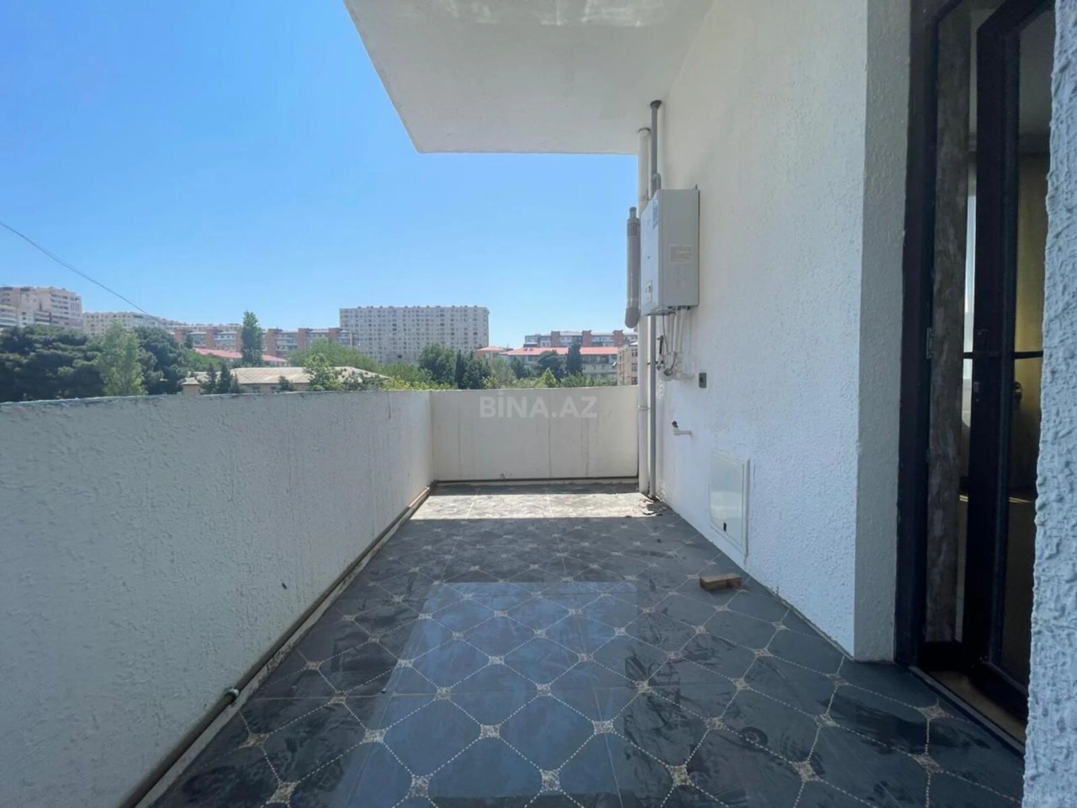 Satılır 3 otaqlı mənzil 90 m²