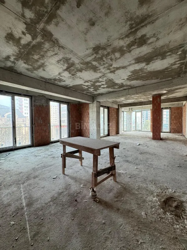 Satılır 3 otaqlı mənzil 112 m²