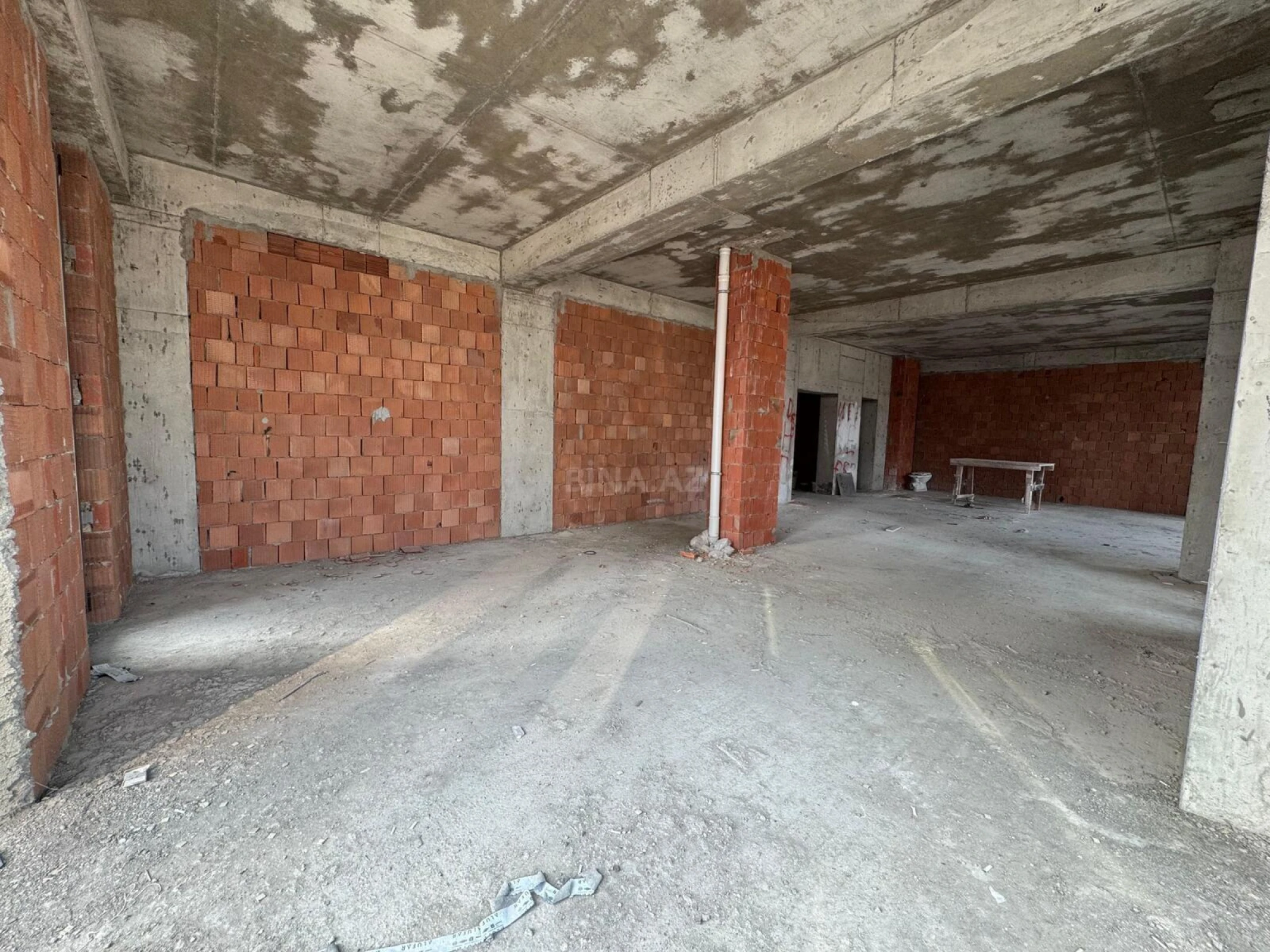 Satılır 3 otaqlı mənzil 112 m²