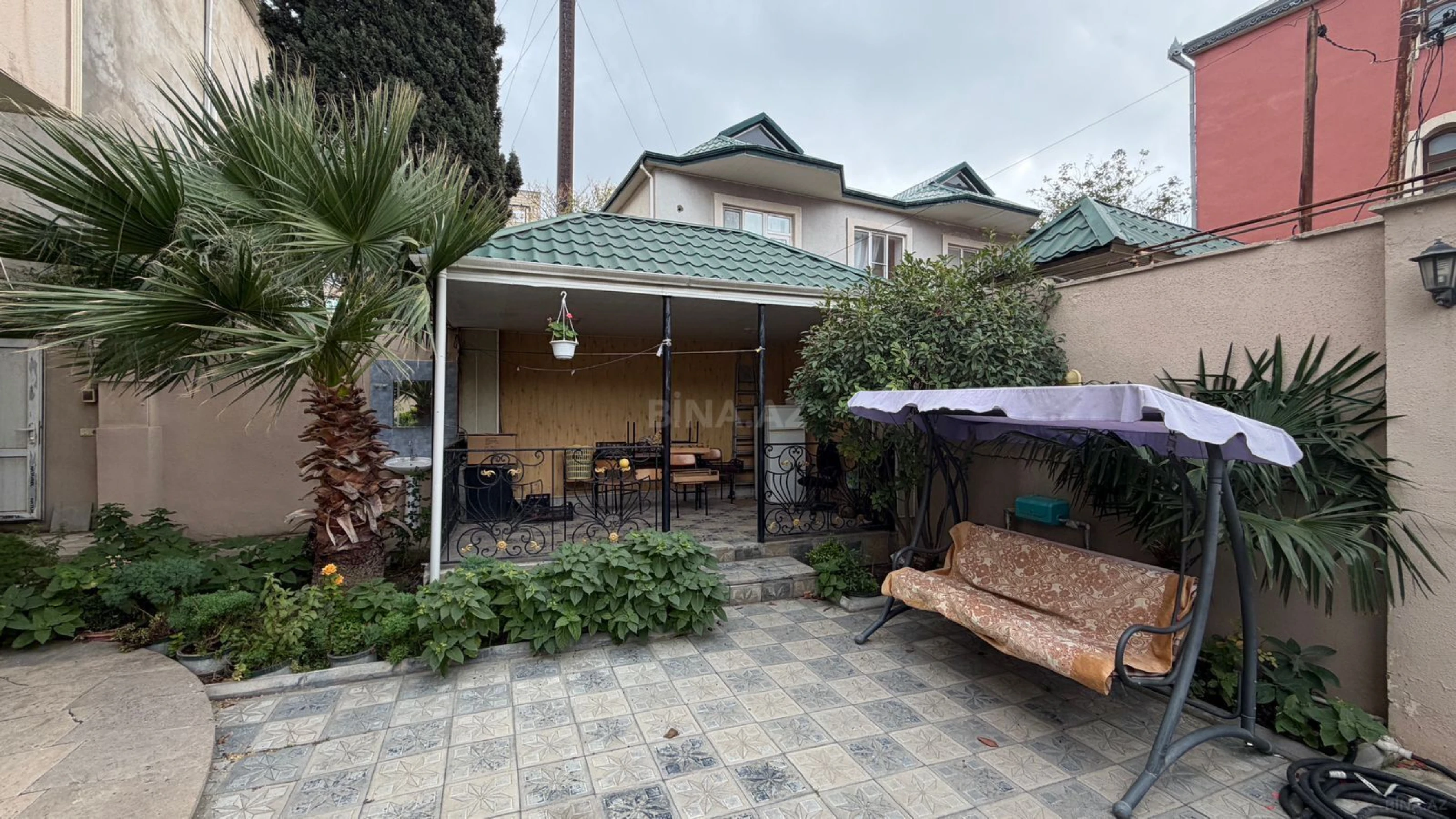 Satılır 7 otaqlı həyət evi 320 m²