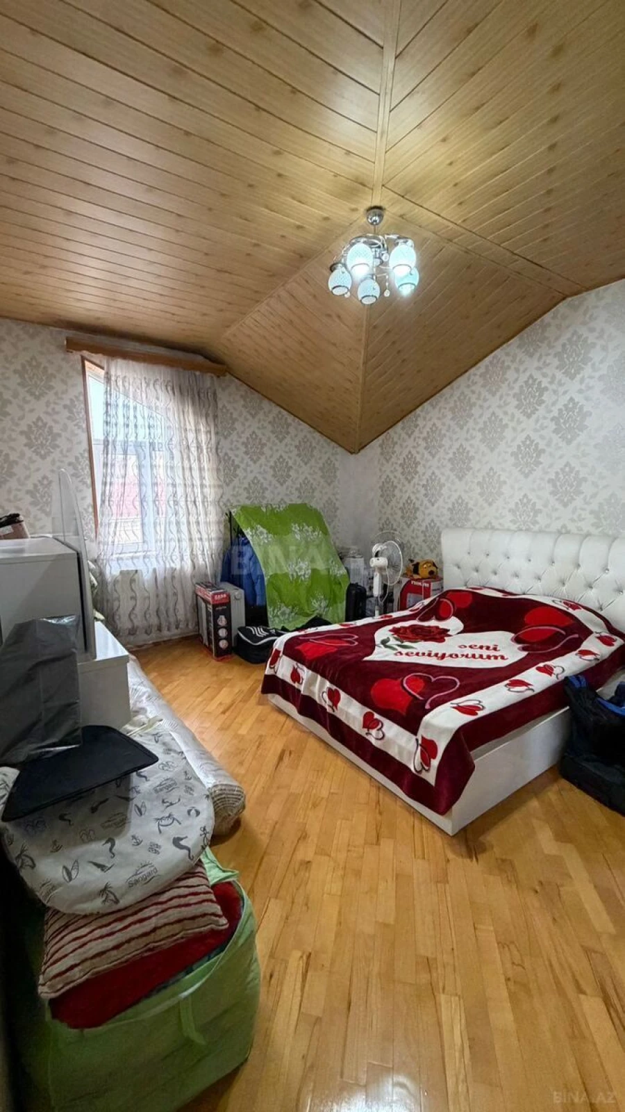 Satılır 7 otaqlı həyət evi 320 m²