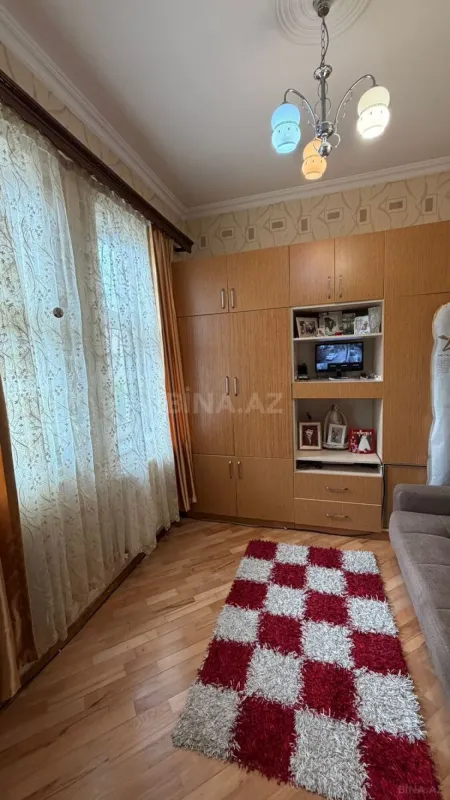 Satılır 7 otaqlı həyət evi 320 m²