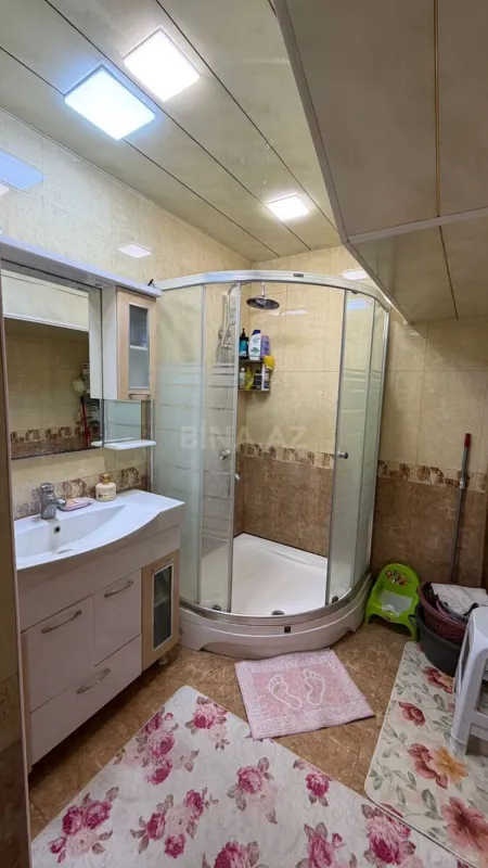 Satılır 7 otaqlı həyət evi 320 m²