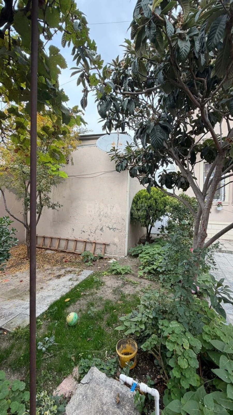 Satılır 7 otaqlı həyət evi 320 m²