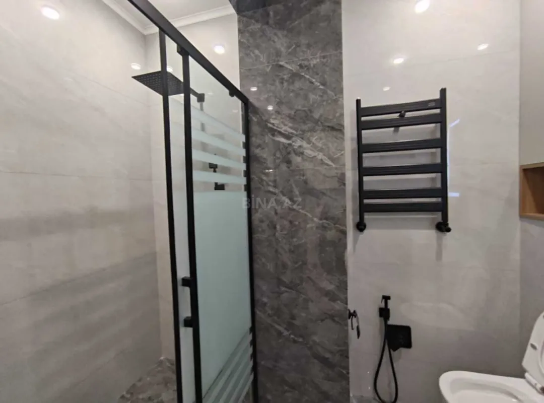 Satılır 2 otaqlı mənzil 77 m²