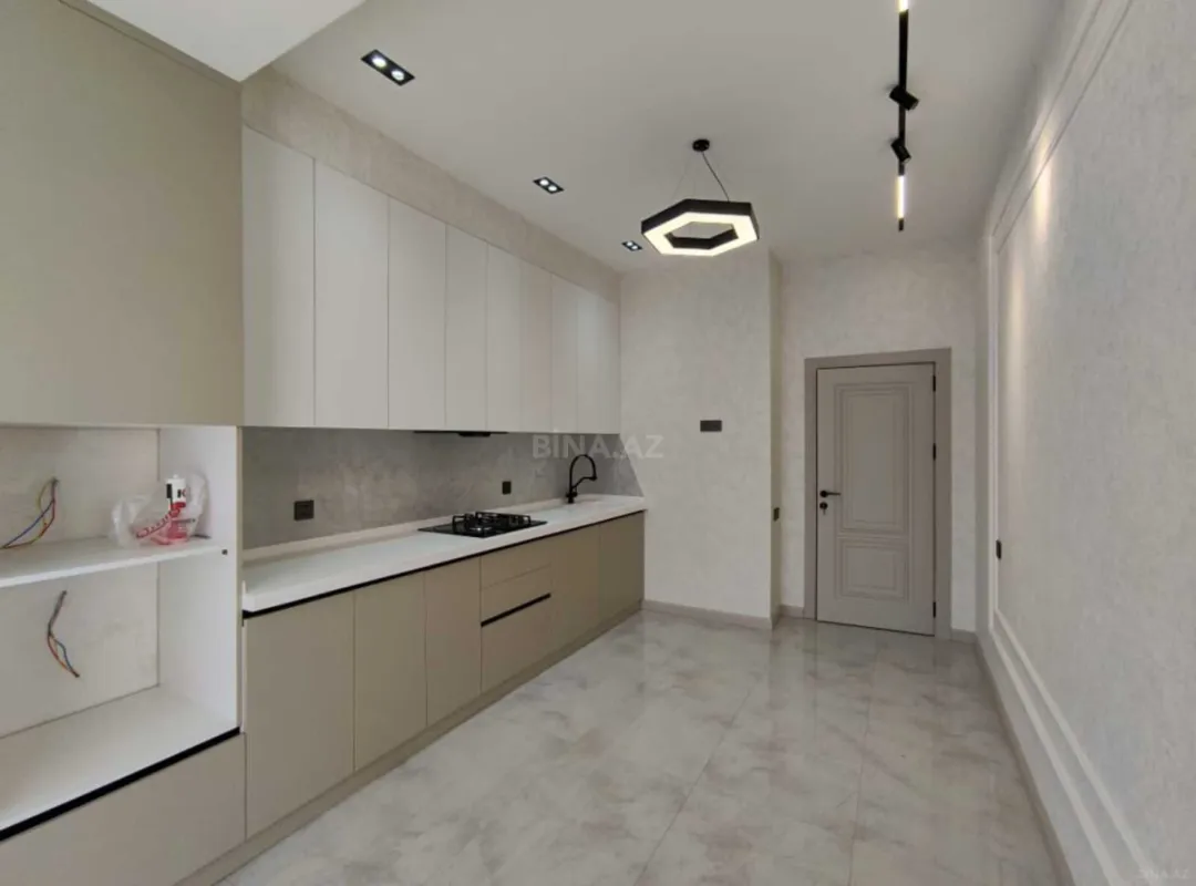 Satılır 2 otaqlı mənzil 77 m²