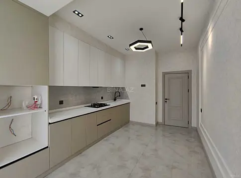 Satılır 2 otaqlı mənzil 77 m²