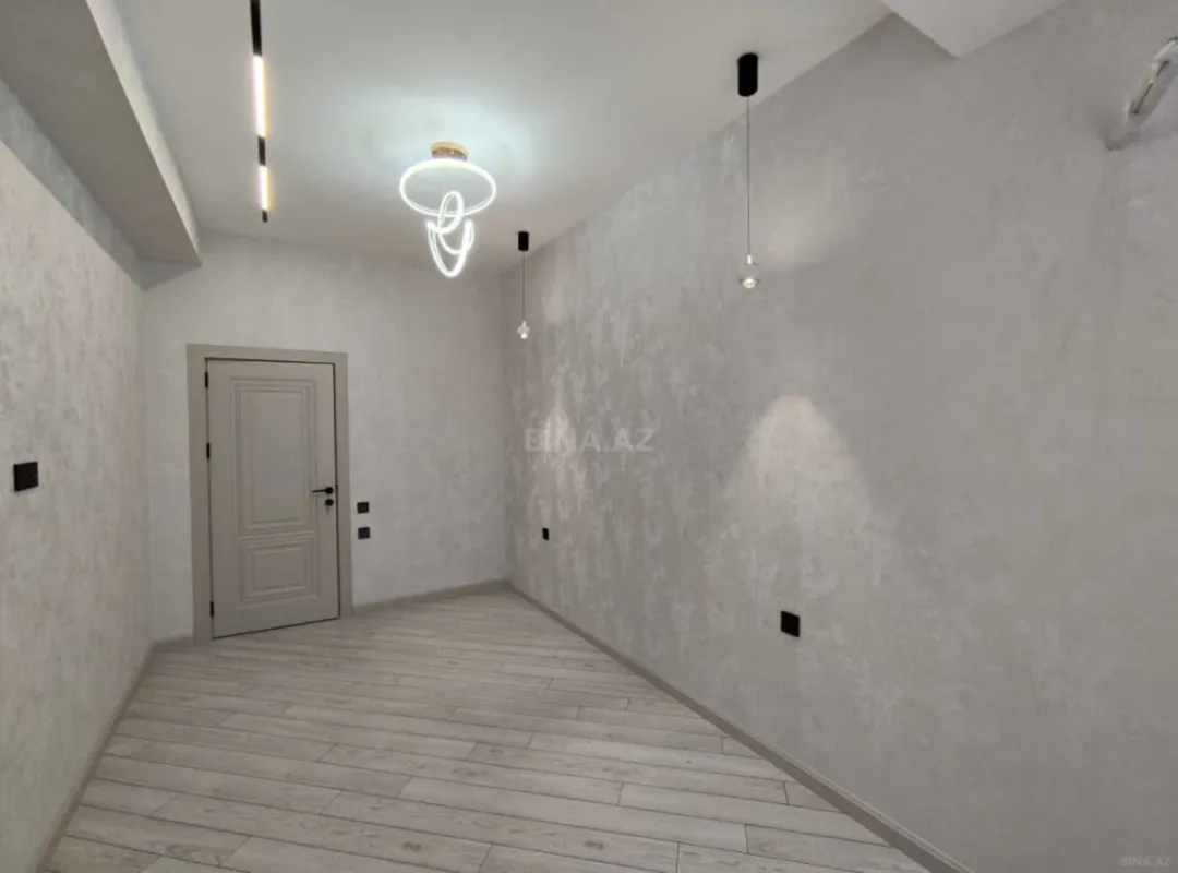 Satılır 2 otaqlı mənzil 77 m²