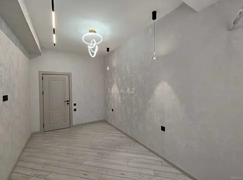 Satılır 2 otaqlı mənzil 77 m²