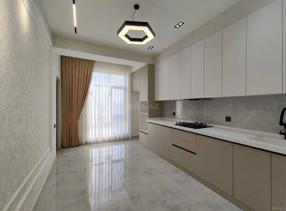 Satılır 2 otaqlı mənzil 77 m²
