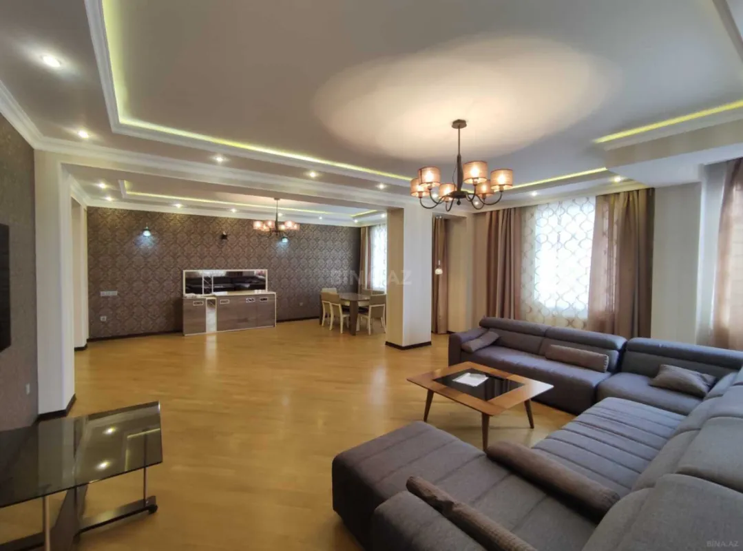 Kirayə verilir 3 otaqlı mənzil 170 m²