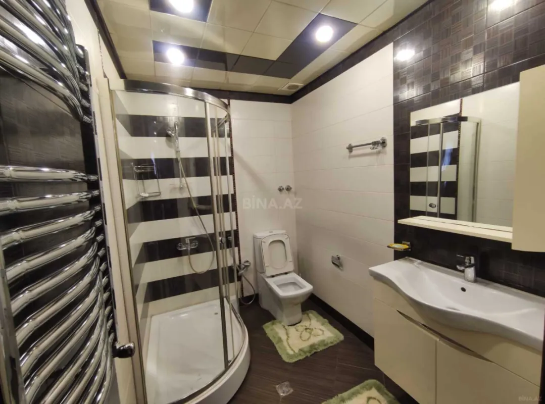 Kirayə verilir 3 otaqlı mənzil 170 m²