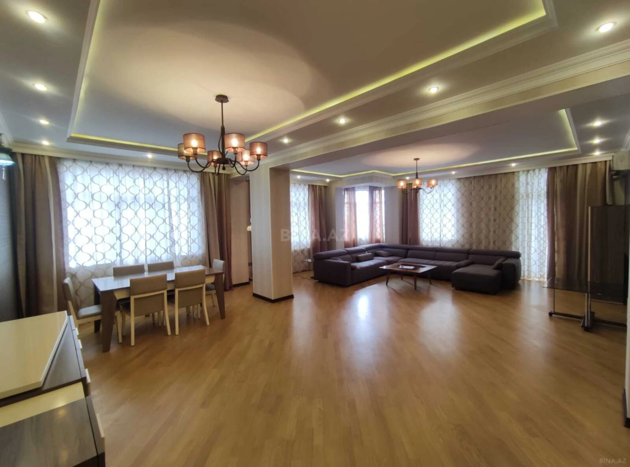 Kirayə verilir 3 otaqlı mənzil 170 m²