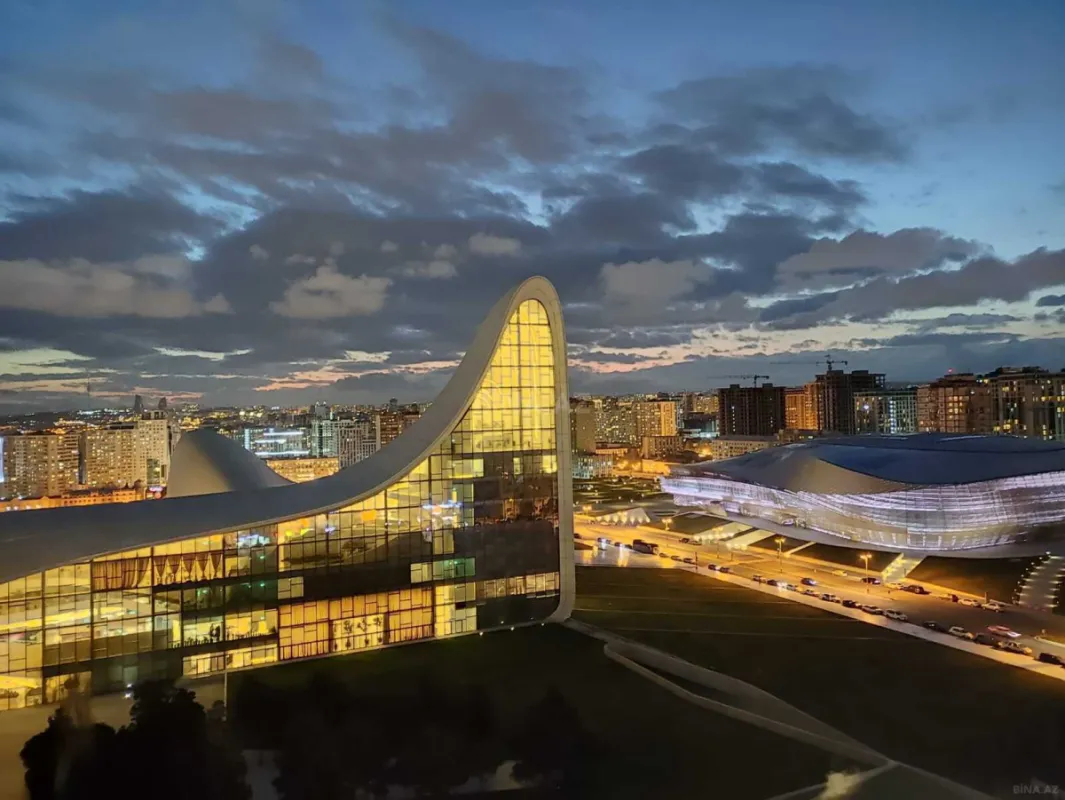 Kirayə verilir 3 otaqlı mənzil 170 m²