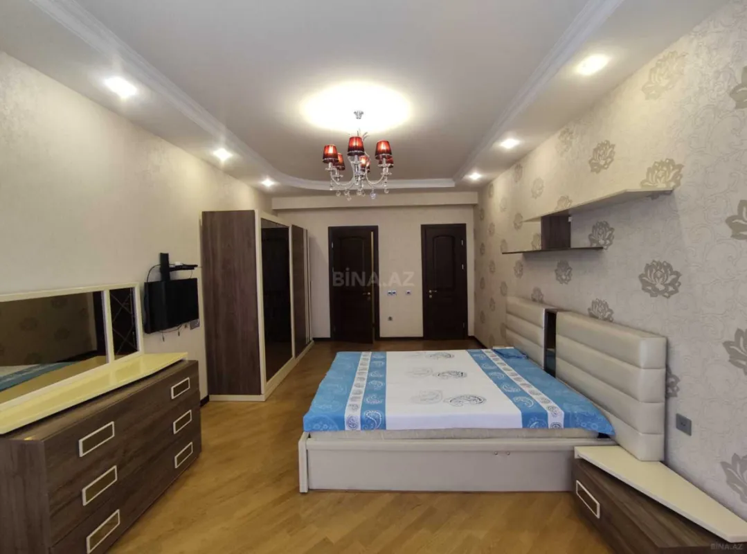 Kirayə verilir 3 otaqlı mənzil 170 m²