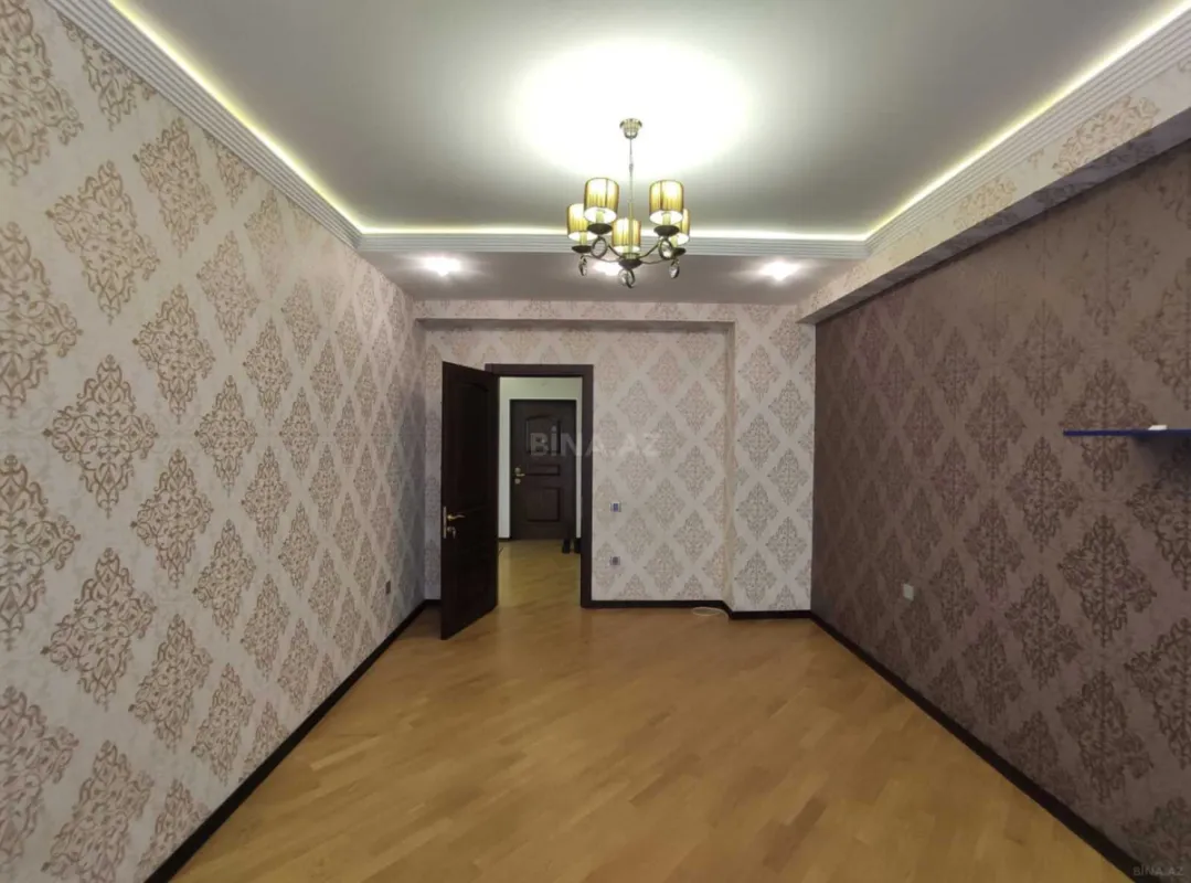 Kirayə verilir 3 otaqlı mənzil 170 m²