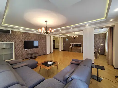 Kirayə verilir 3 otaqlı mənzil 170 m²