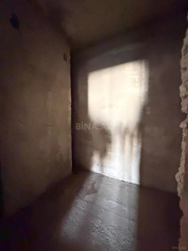 Satılır 3 otaqlı mənzil 146 m²