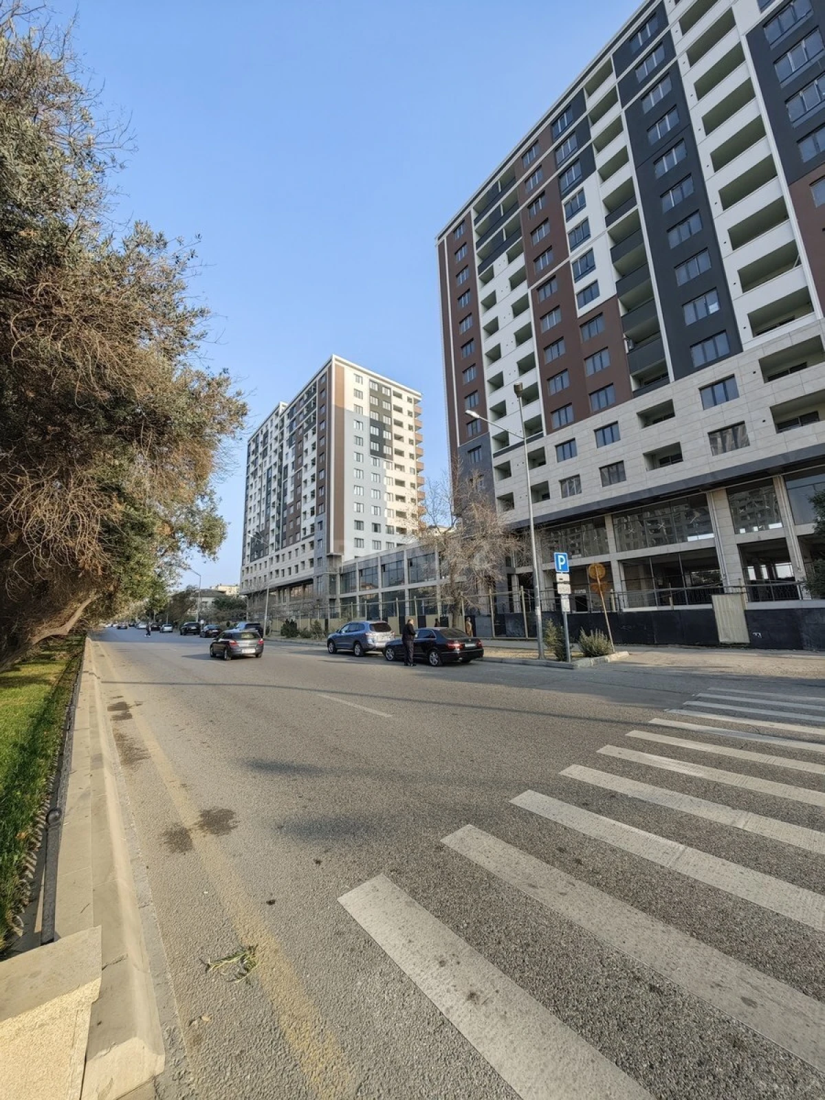 Satılır 3 otaqlı mənzil 146 m²