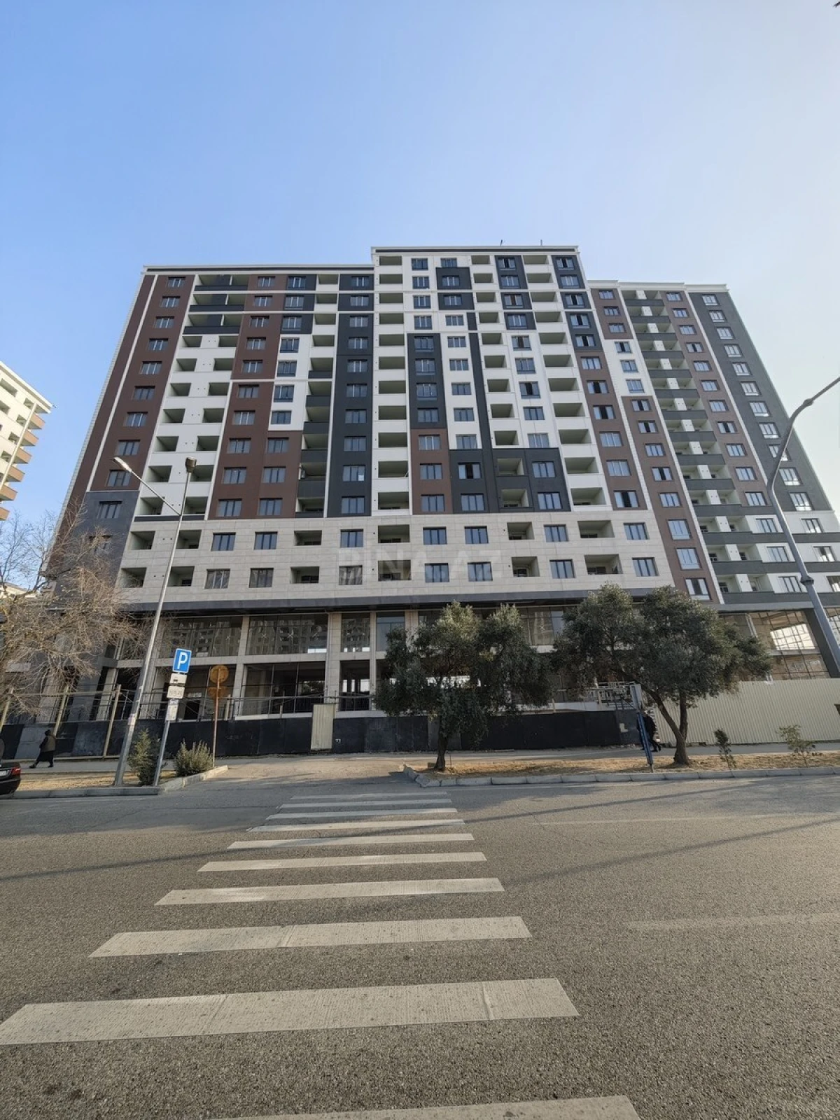 Satılır 3 otaqlı mənzil 146 m²