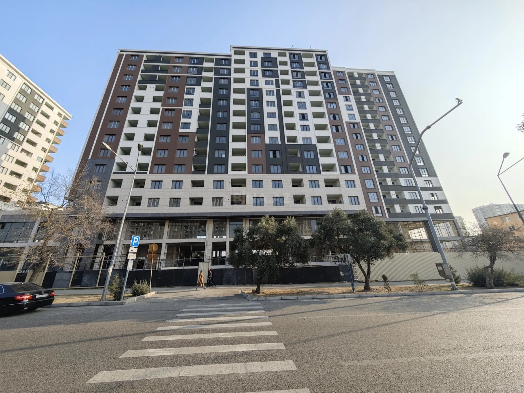 Satılır 3 otaqlı mənzil 146 m²