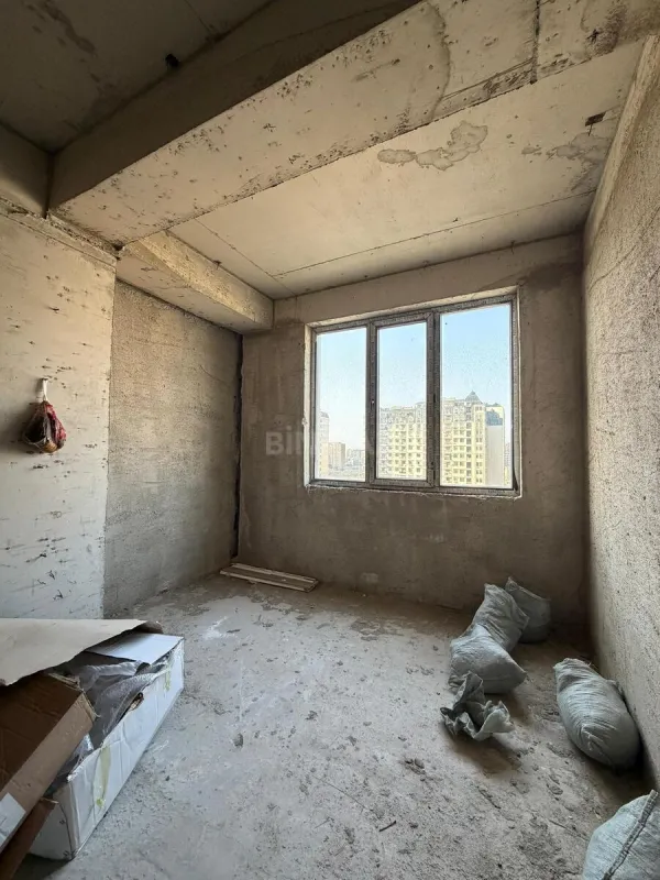 Satılır 3 otaqlı mənzil 146 m²