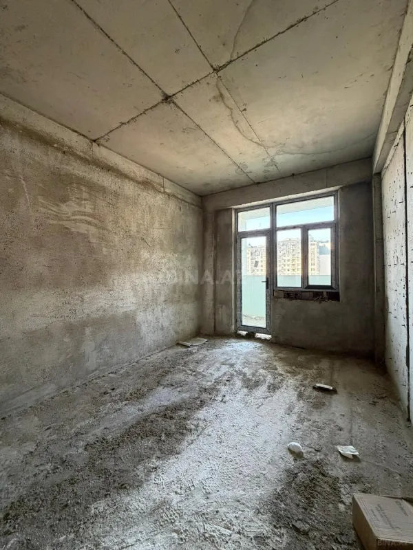 Satılır 3 otaqlı mənzil 146 m²