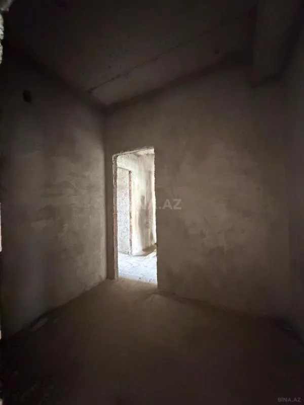 Satılır 3 otaqlı mənzil 146 m²