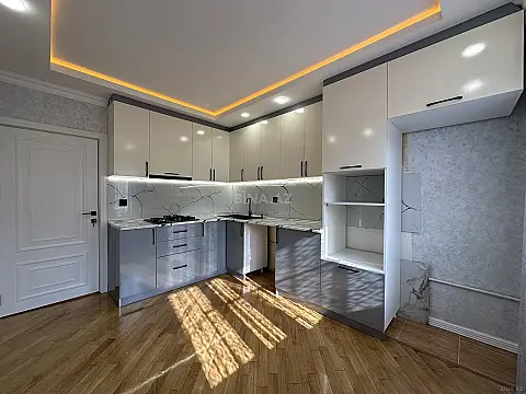 Satılır 2 otaqlı mənzil 65 m²