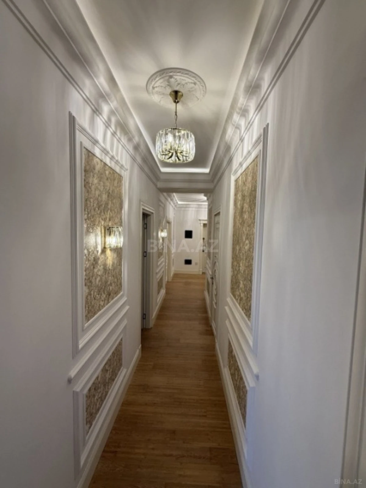 Satılır 3 otaqlı mənzil 140 m²