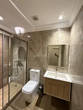 Satılır 3 otaqlı mənzil 140 m²