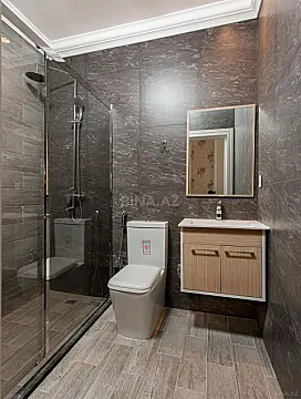 Satılır 3 otaqlı mənzil 140 m²