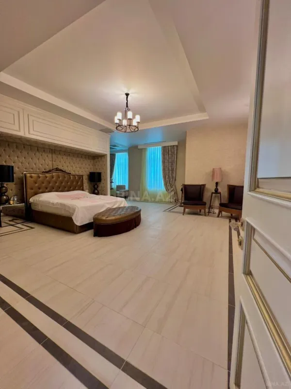 Satılır 7 otaqlı həyət evi 550 m²