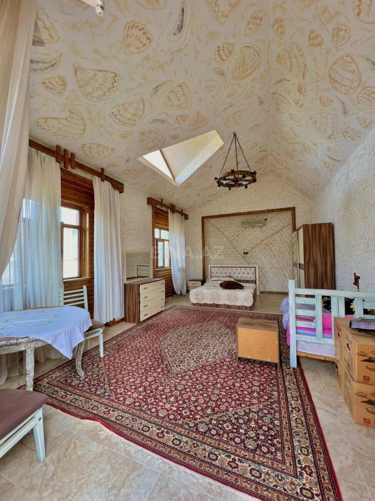 Satılır 7 otaqlı həyət evi 550 m²