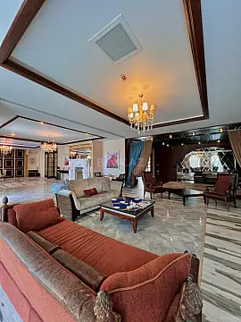 Satılır 7 otaqlı həyət evi 550 m²