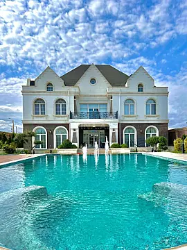 Satılır 7 otaqlı həyət evi 550 m² — Bakı, Şüvəlan 7 otaq 550.00 m²