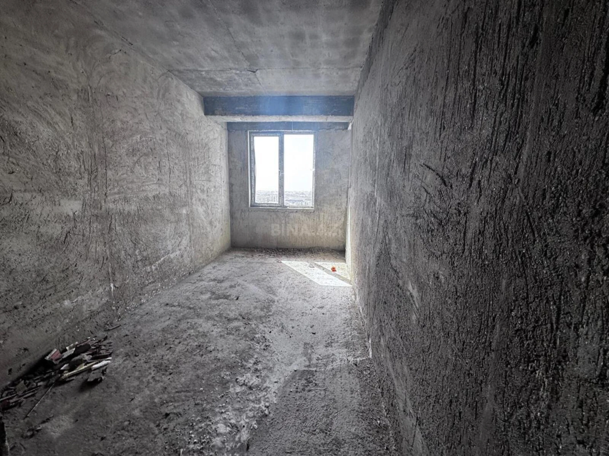 Satılır 3 otaqlı mənzil 126 m²