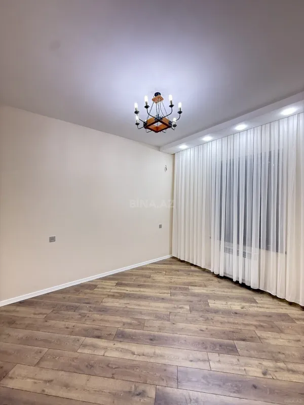 Satılır 5 otaqlı həyət evi 210 m²