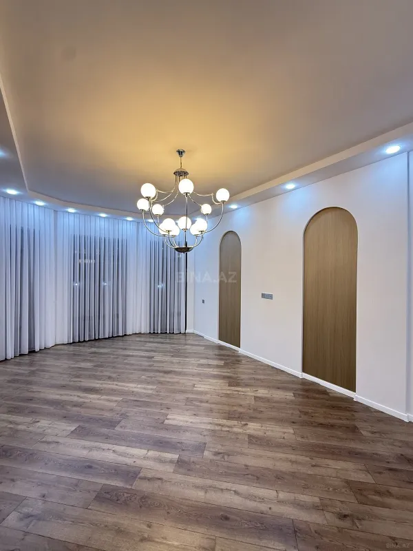 Satılır 5 otaqlı həyət evi 210 m²