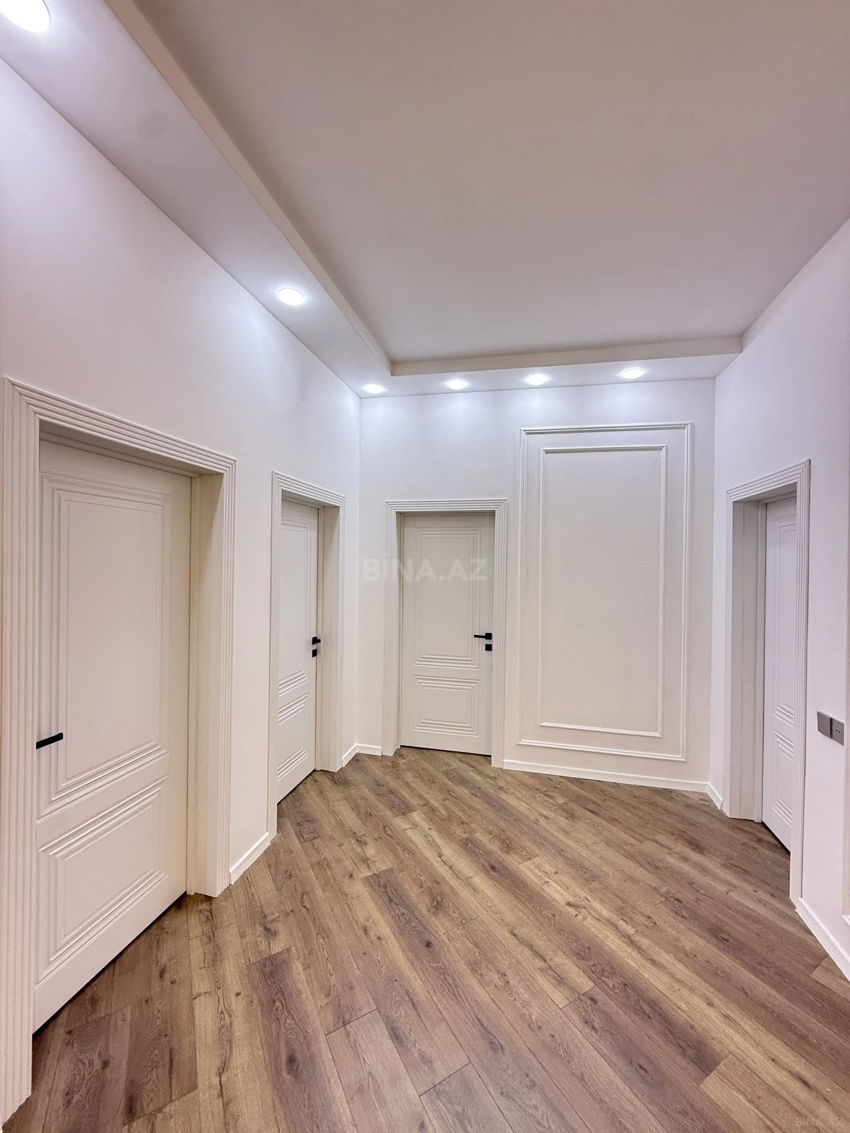 Satılır 5 otaqlı həyət evi 210 m²