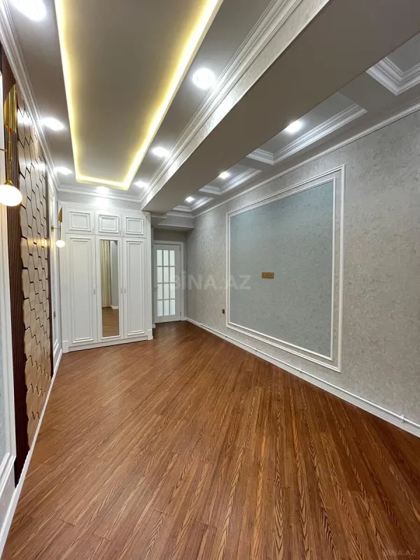 Satılır 3 otaqlı mənzil 104 m²
