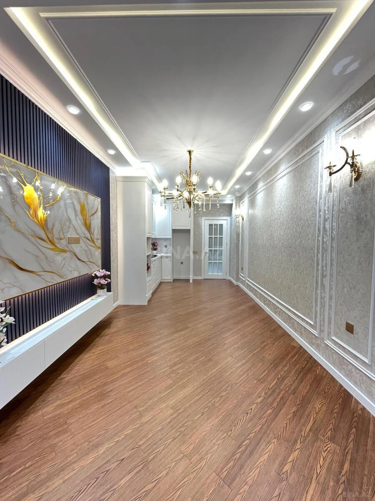 Satılır 3 otaqlı mənzil 104 m²